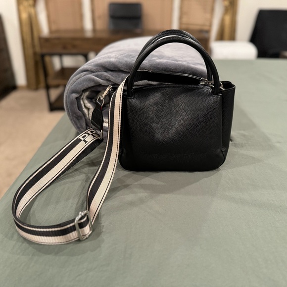 Prada Women’s Handbag Medium Size black Silver Hardware Comes With 2 Straps - Picture 6 of 8